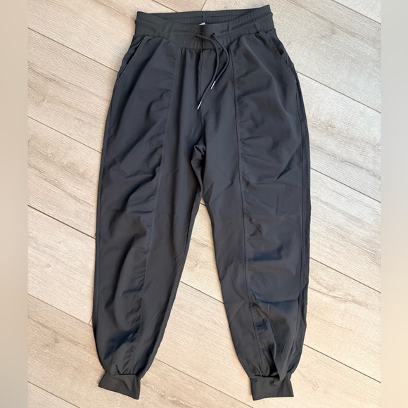 Lululemon Jogger Pants - Picture 2 of 4